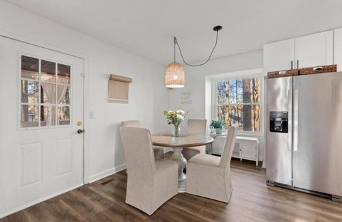 Douglasville House | Come in and Cozy up or watch the sun rise. 5-bedroom house in Douglasville