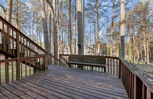 Douglasville House | Come in and Cozy up or watch the sun rise. 5-bedroom house in Douglasville