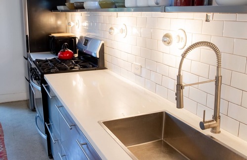 Venice House | Come live at the beach in Venice in a recently renovated townhouse with garden!