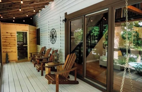 Brighton Cottage | Come relax at our cozy waterfront cottage in charming Brighton, U-M Ski Legacy