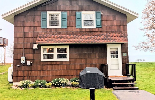 Town of Scriba House | Come Relax at the Lake!