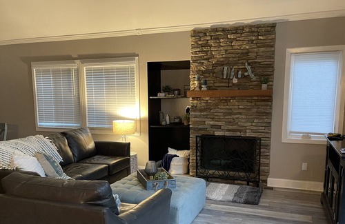 Waleska House | Come relax in beautiful Lake Arrowhead! Mountain Lake Escape!