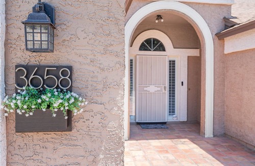 Chandler House | Come relax in the Pool at the Palm House-Prime Location!