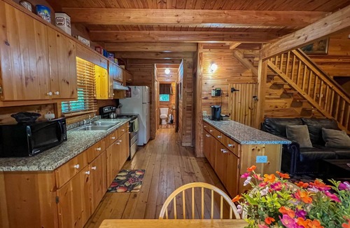 Warm Springs Cabin | Come see Callaway's Pumpkins and Fantasy in Lights with us at The Summit!