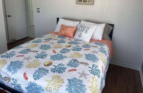 Broadmoor House | Come see what SW Florida has to offer for a winter getaway! Beaches, Golf & more