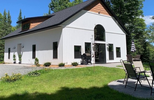 Hill House | Come stay at Hazel Hill