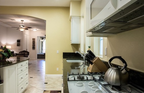 Townsite House | Come stay at our spacious beach house!