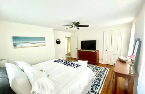 Manasquan House | Come stay in paradise, AKA Manasquan, NJ, at our lovely beach house!