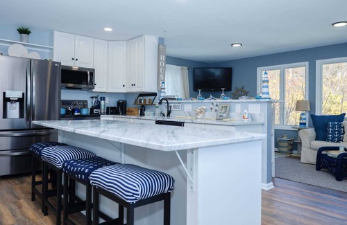 Chesapeake Beach House | Come Stay on the Bay! Beautifully Renovated Oasis