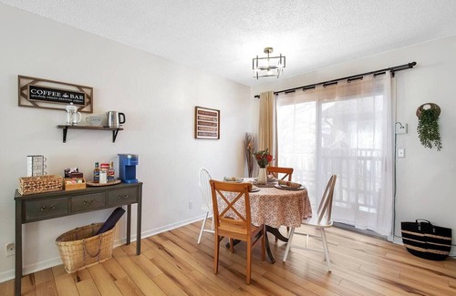 Wichita Apartment | Come stay with us at this modern 2, bed 1 bath apartment located in West Wichita
