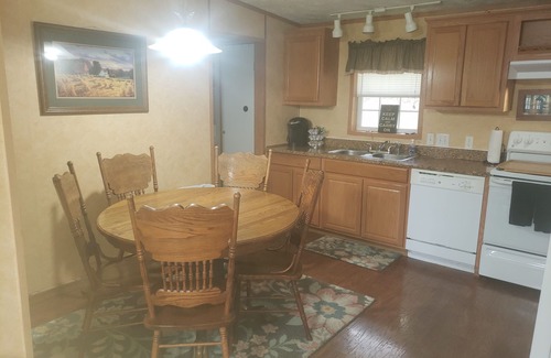 Long Bottom House | Come stay with us! You'll love it! Secluded, private, quiet & relaxing.