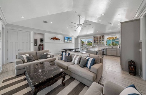 North Captiva House | Come Together-consist of 2 Homes4 Golf Carts2 pool