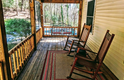 Lake Toxaway Cottage | Come unplug and relax in our cabin nestled in the blueridge mountains!