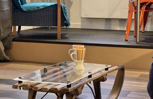 Besse-et-Saint-Anastaise Apartment | Comfort and south-facing view for 5 people