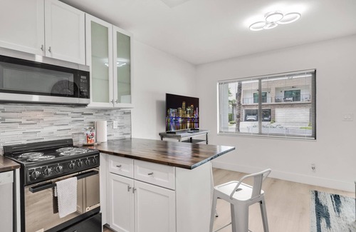 Croissant Park Condo | Comfort 1/1 in Fort Lauderdale