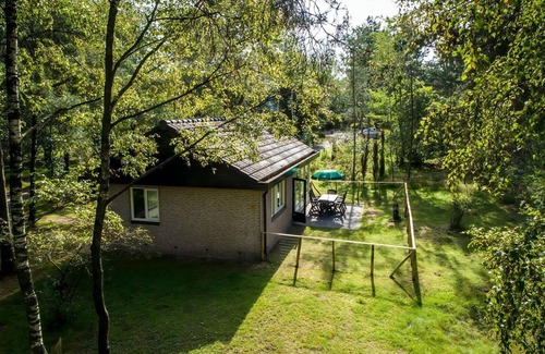 Nieuw-Milligen House | Comfort 4-person baby bungalow in the holiday park Landal Rabbit Hill
