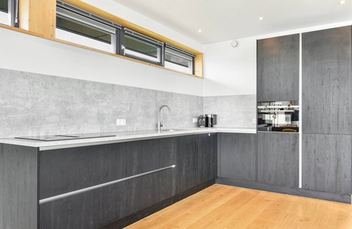 De Veenhoop House | Comfort 6-8-person water villa in the holiday park Landal Waterpark De Alde Feanen