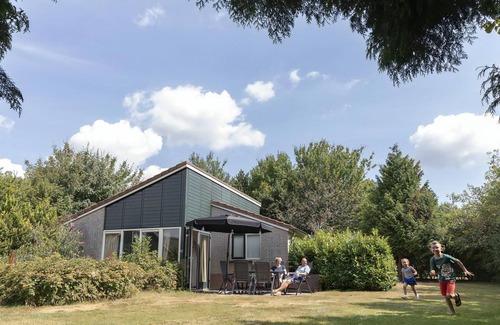 Nooitgedacht House | Comfort 6-person bungalow in the holiday park Hof van Saksen