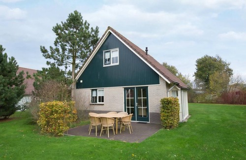 Nooitgedacht House | Comfort 6-person bungalow in the holiday park Hof van Saksen