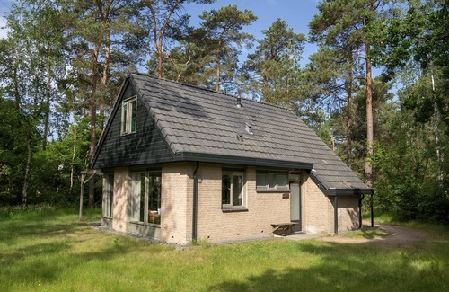 Nieuw-Milligen House | Comfort 6-person bungalow in the holiday park Landal Rabbit Hill
