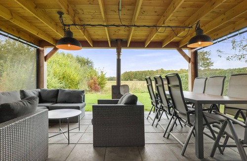 Witteveen House | Comfort 8-person bungalow in the holiday park Landal Orveltermarke
