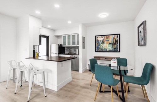 Croissant Park Condo | Comfort and Convenience 2/1 Rent