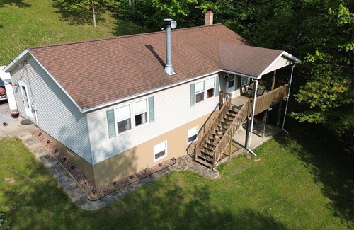 Weedville House | Comfort and Convenience in the Wilds: Bull Hollow Lodge