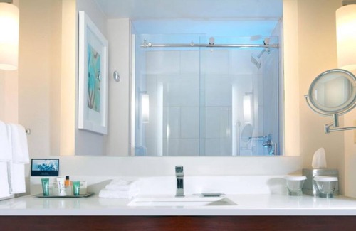 Park Shore House | Comfort and Convenience! 3 Family-friendly Units, Outdoor Pool, Free Parking!