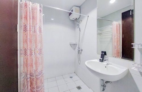 Bumi Serpong Damai Apartment | Comfort And Enjoy Living Studio Room At Casa De Parco Apartment