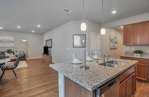 North Natomas House | Comfort and Leisure/3-BD house w/Backyard For Dogs #41982