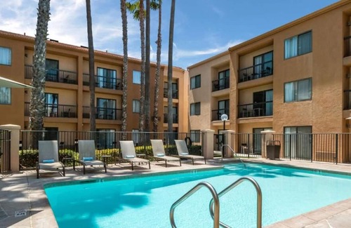 Downtown Village House | Comfort and Relaxation! TWO Contemporary Units, Swimming Pool, Paws are Welcome!