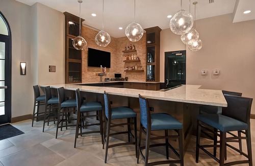 Florida Central Atlantic Coast Hotel | Comfort and Relaxation! Kitchenette, Swimming Pool, Pet-friendly Property!