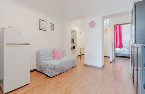 San Donato Apartment | Comfort and Style in Turin: 800m from Parco Dora