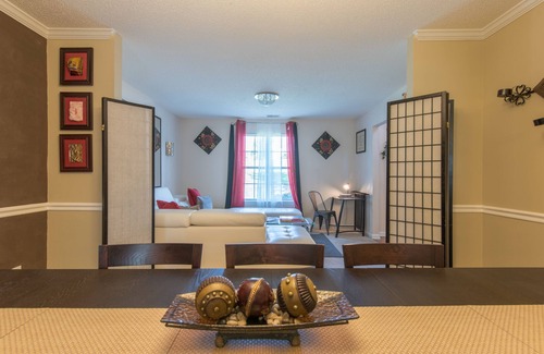 Rex House | Comfort and Style on the Colonnade