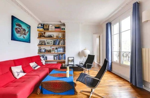 19th Arrondissement Apartment | Comfort and tranquility near the Canal de l’Ourcq