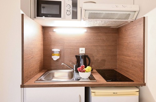 Saint-Cyr-l'Ecole Apartment | Comfort Aparthotel Versailles Saint Cyr l'Ecole
