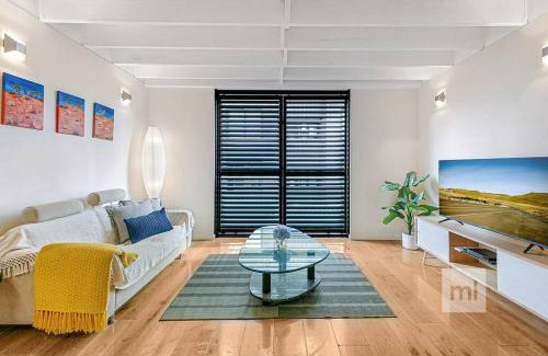 Crows Nest Apartment | Comfort & Classic in Crows Nest