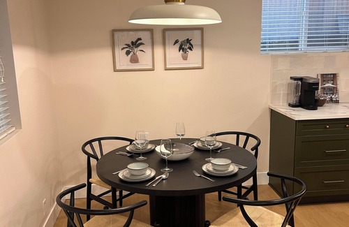 Langley House | Comfort & Convenience Near Endless Local Amenities