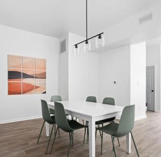 Holy Cross House | Comfort & Convenience in Circle City Family Home