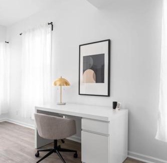 Holy Cross House | Comfort & Convenience in Circle City Family Home