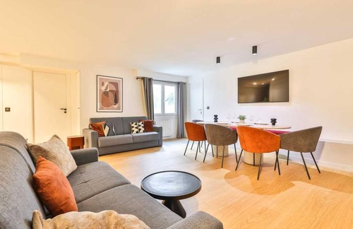 Quartier Saint-Ambroise Apartment | Comfort & Design for 10p - 5min from the Marais