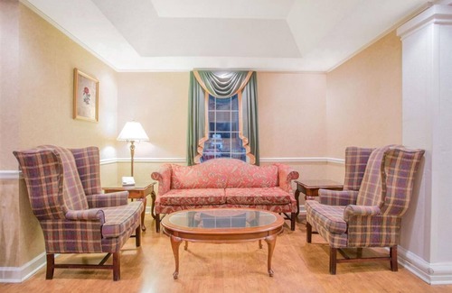 Martinsville Hotel | Comfort Inn Martinsville