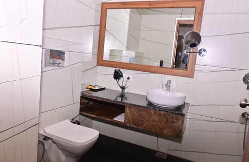 Ghazipur Hotel | Comfort Inn Shubhra Ghazipur