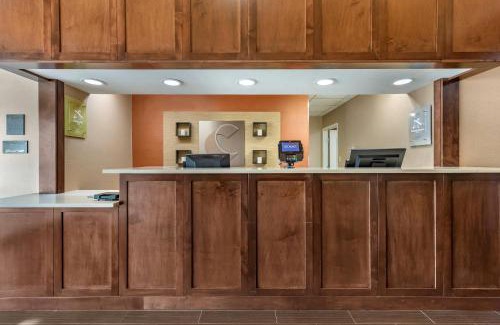 Bryant Hotel | Comfort Inn & Suites Bryant - Benton