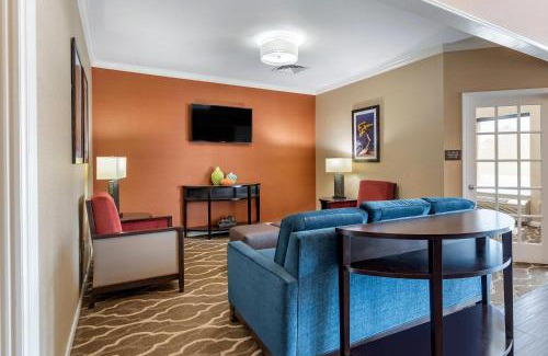 Bryant Hotel | Comfort Inn & Suites Bryant - Benton