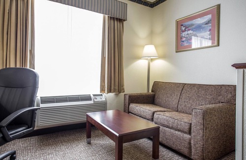 Columbia Hotel | Comfort Inn & Suites Ft. Jackson Maingate