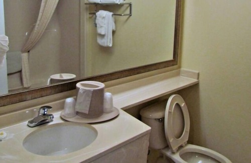 Columbia Hotel | Comfort Inn & Suites Ft. Jackson Maingate
