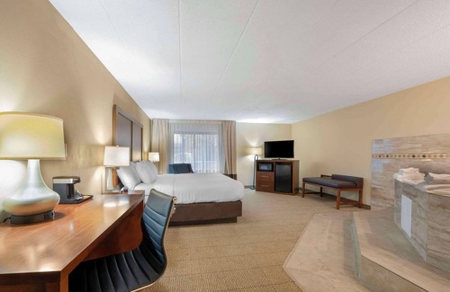 Indianapolis Hotel | Comfort Inn & Suites Indianapolis Northwest - College Park