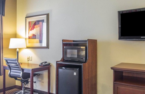 Madisonville Hotel | Comfort Inn & Suites Madisonville