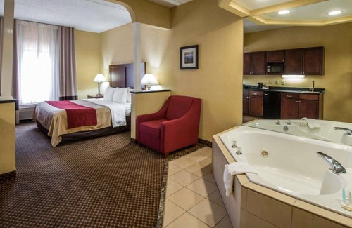 Morganton Hotel | Comfort Inn & Suites Morganton South